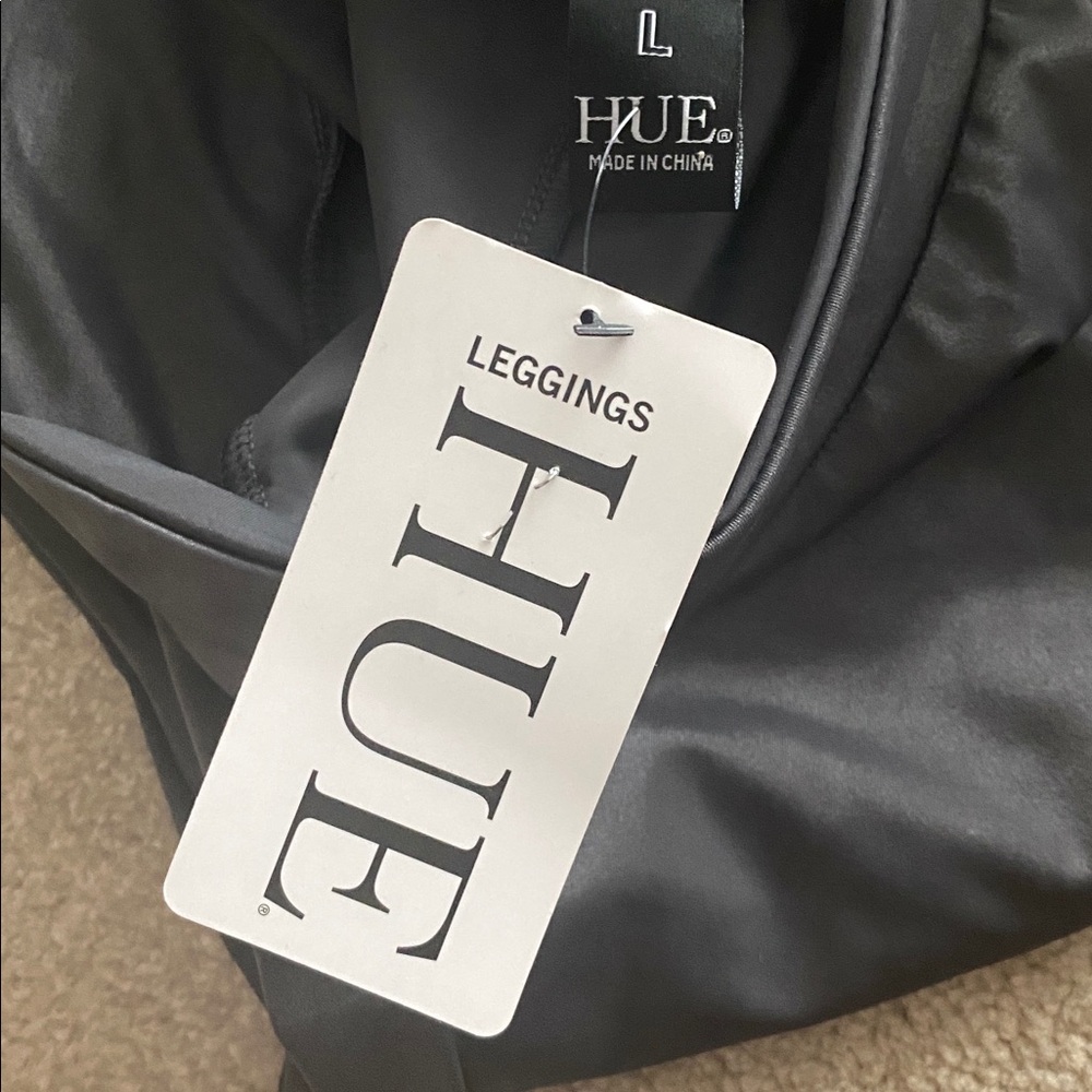 Hue body gloss Leggings size large NWT - Picture 6 of 6